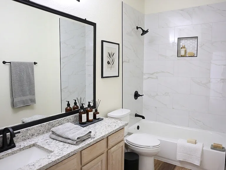 8509 Chalton Dr — Photo 10
