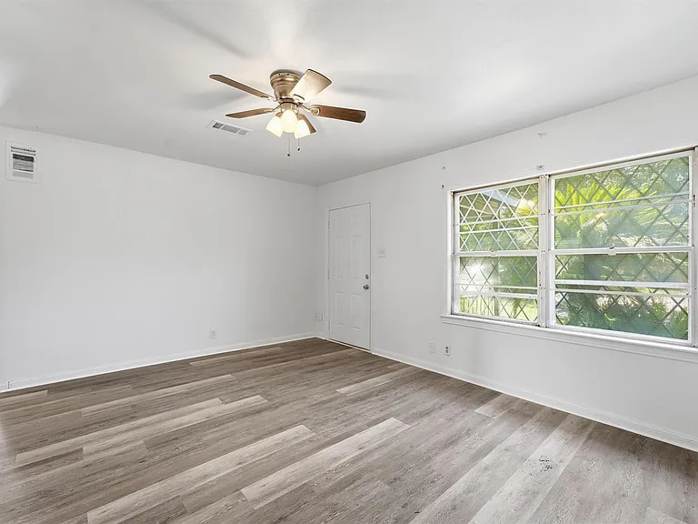 3711 Cosby St — Photo 10