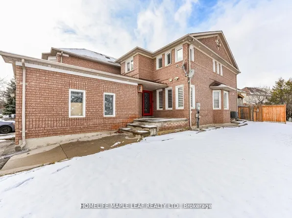 100 Alaskan Summit Ct W, Brampton, ON L6R 1N9