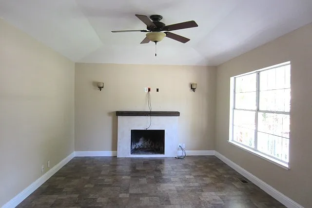5124 Leigh Ave — Photo 4