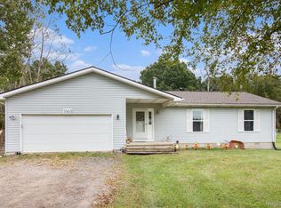 3163 Bull Run Rd, Howell, MI 48843