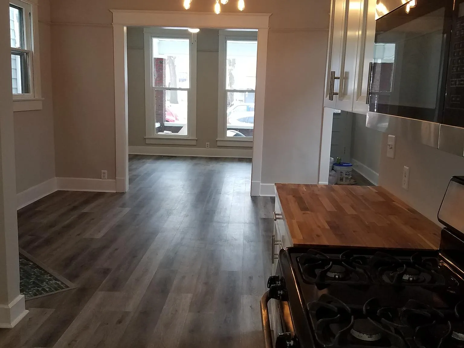 2 bed, 1063 sqft, $1,800 — Photo 2
