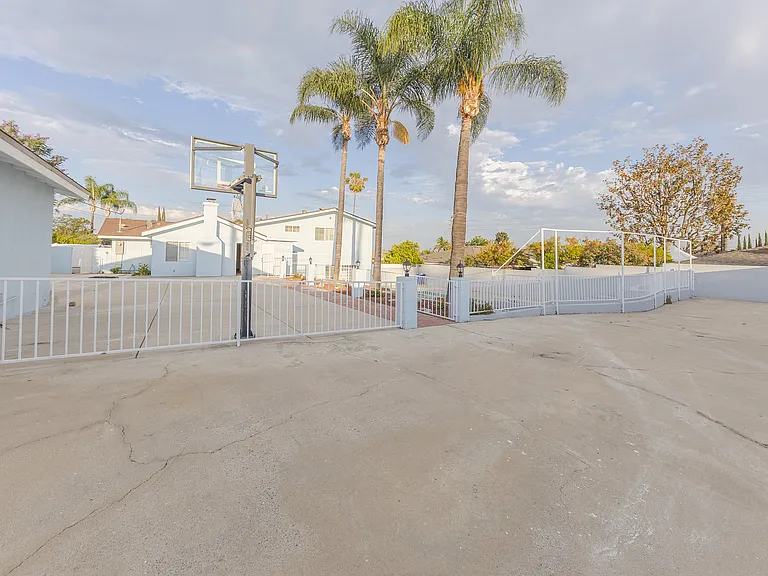 1623 N Vallejo Way — Photo 21