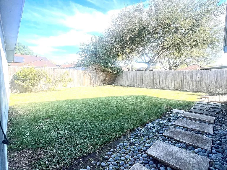 10515 Sagewind Dr — Photo 20