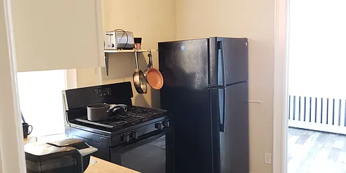 Rented by Roz Khan, LREB