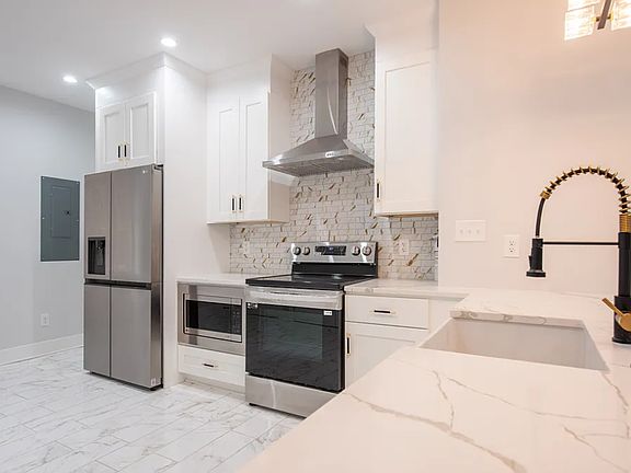 2nd image of 191 W All Saints St #4