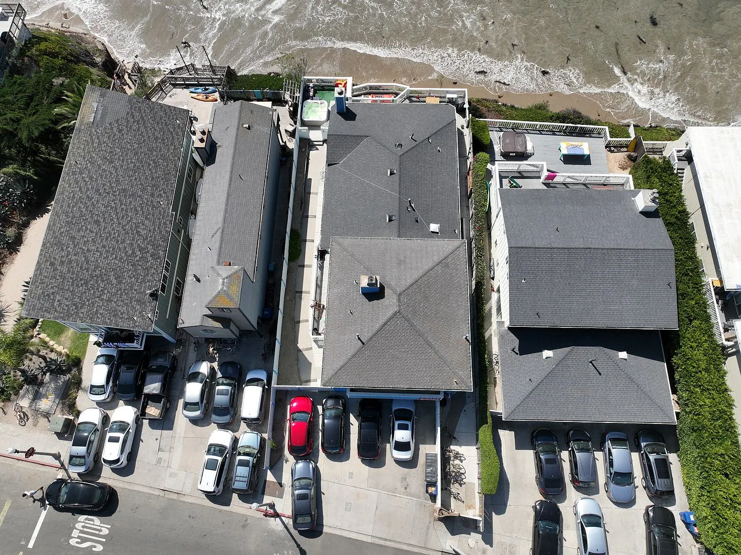 6555 Del Playa — Photo 3
