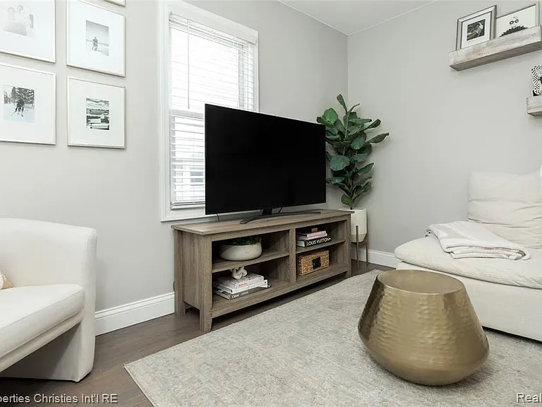 508 Marlin Ave — Photo 5