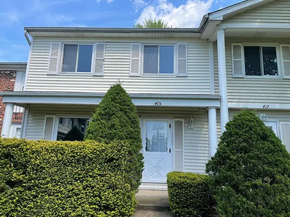 415 Wellington Ln, Bolingbrook, IL 60440