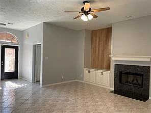 10523 Torrey Pines Dr — Photo 2