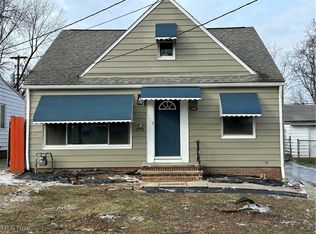 5660 Dunham Rd, Maple Heights, OH 44137