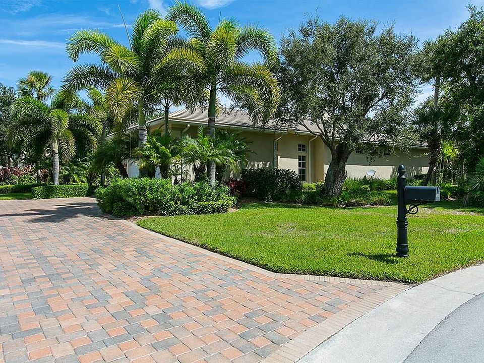 1st image of 916 Cove Point Pl