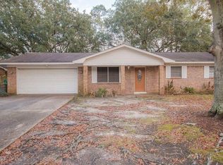 4002 Sherwood St, Pascagoula, MS 39581