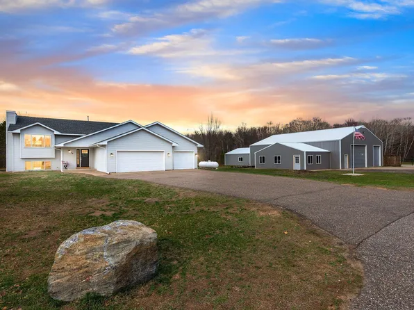 89 253rd Ln NE, Isanti, MN 55040