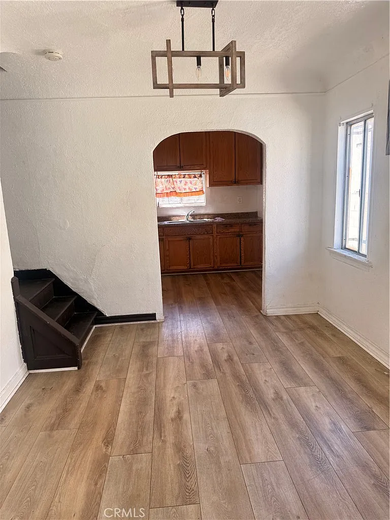 2 bed, 984 sqft, $2,700 — Photo 4