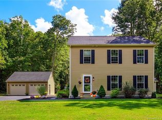 297 Cranberry Bog Rd, Killingly, CT 06239