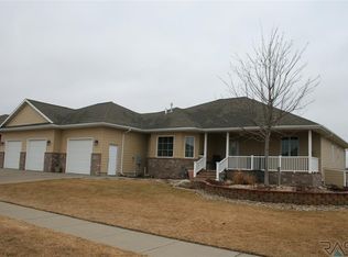 415 W St Nicholas St, Tea, SD 57064