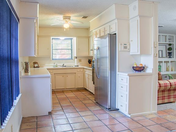 4th image of 624 Turtle Creek Dr