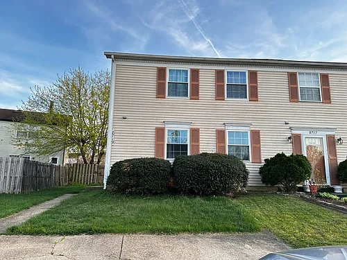 8719 East Grv Photo 1