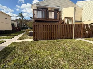 L, West Palm Beach, FL 33401