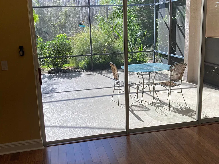 7339 Cleopatra Dr — Photo 21