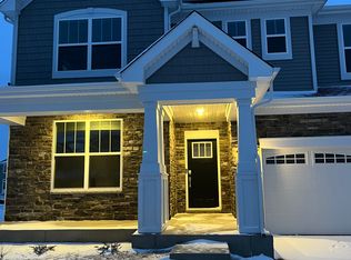 16100 S Clearwater Dr, Plainfield, IL 60586