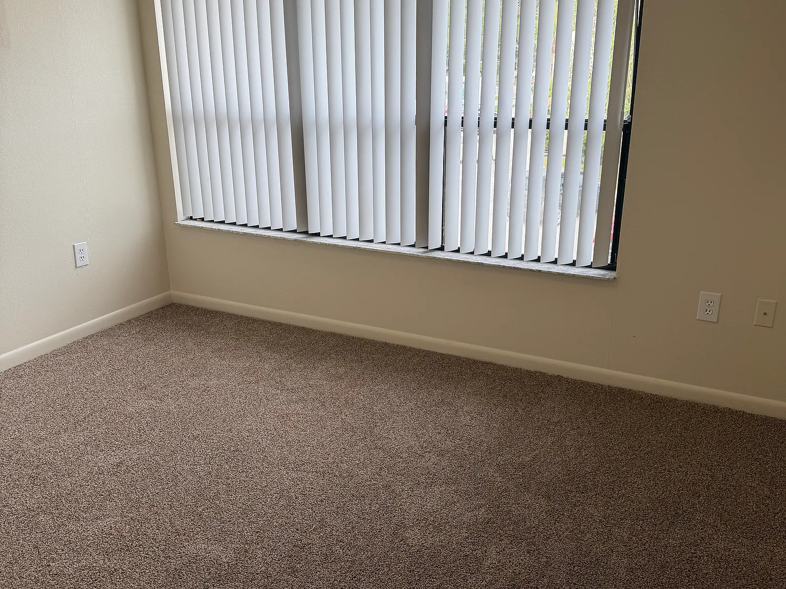 2 bed, 1.5 bath, 1093 sqft, $1,400 — Photo 4