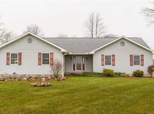 853 Stroup Rd, Atwater, OH 44201