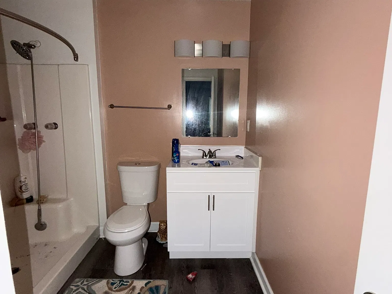 3 bed, 1704 sqft, $2,595 — Photo 3