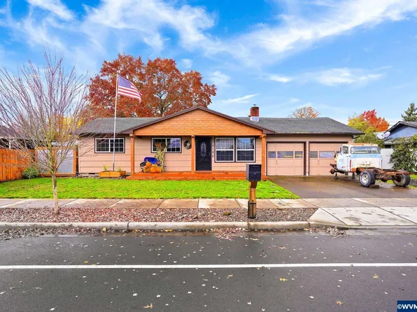 3018 Hill St SE, Albany, OR 97322