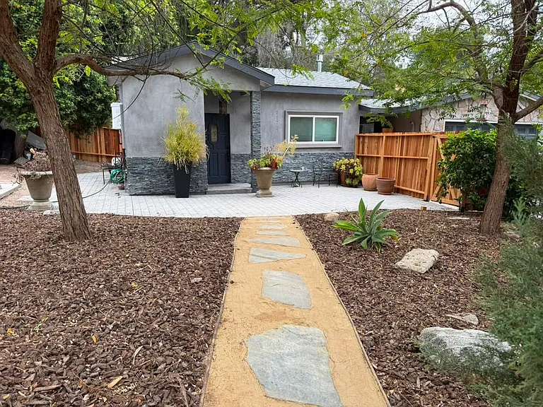 Deveron Ridge Rd — Photo 1