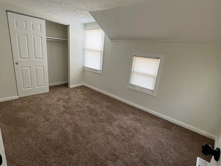 11932 Greenbrier St — Photo 17