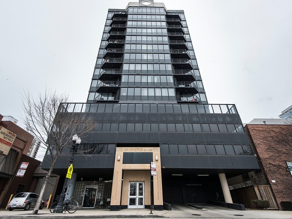 1st image of 1309 N Wells St APT 1208