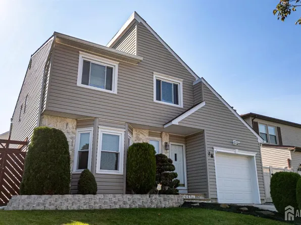 28 Senna Dr, Parlin, NJ 08859