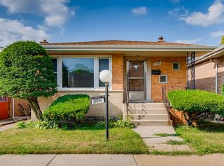 8944 S Anthony Ave, Chicago, IL 60617