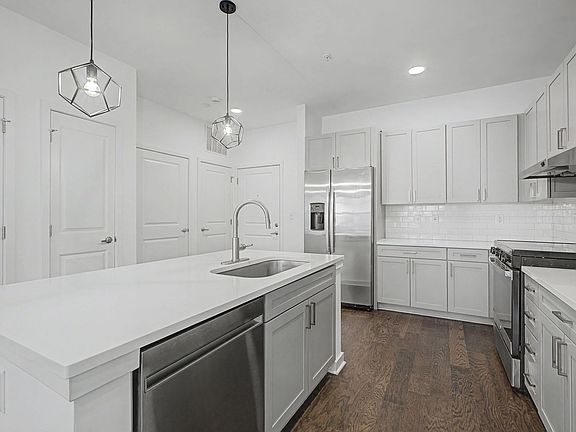 5th image of 1677 54th Ave N APT 120