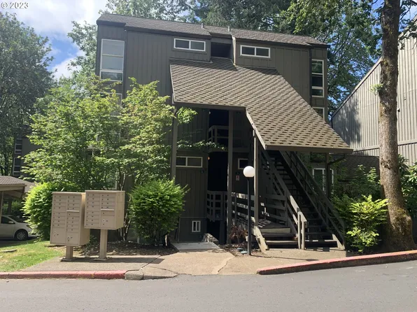 100 Kerr Pkwy APT 30, Lake Oswego, OR 97035