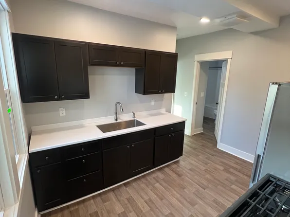546 Dolbee Ave SE #1, Grand Rapids, MI 49506