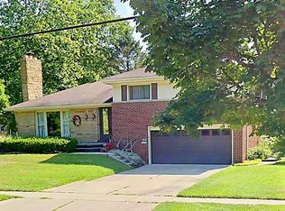 2718 Swede Ave, Midland, MI 48642