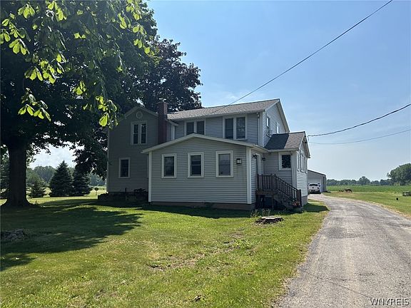 3rd image of 3944 Taylor Hill Rd