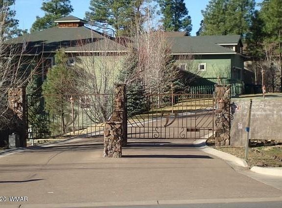 4th image of 80 N Aspen Dr