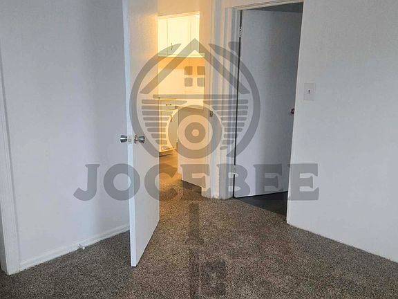 5th image of 1209 Maple St #1