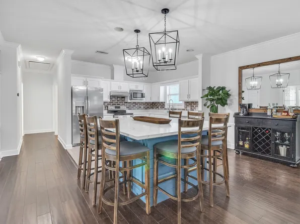 303 Holly St, Saint Simons Island, GA 31522