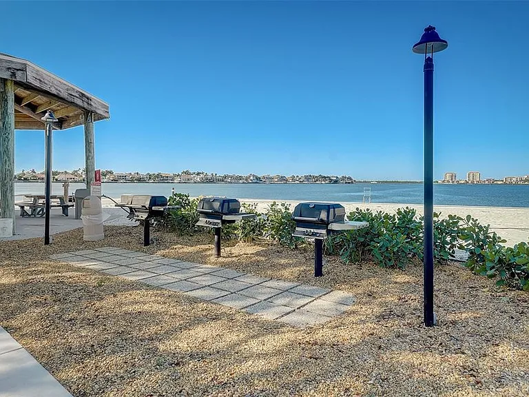 5108 Brittany Dr S #205 — Photo 38