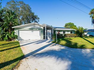 2221 Cape Way, North Fort Myers, FL 33917