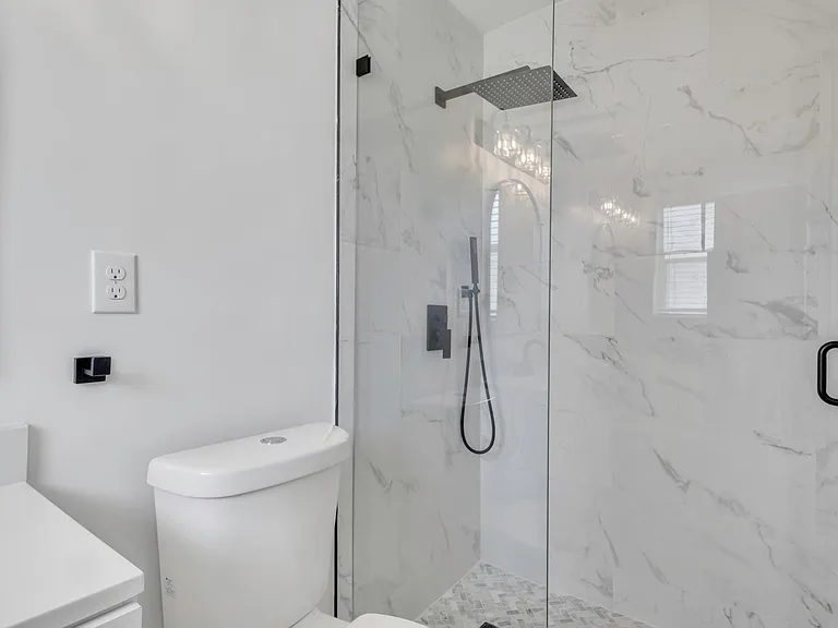 10015 SW 85th Ter — Photo 3