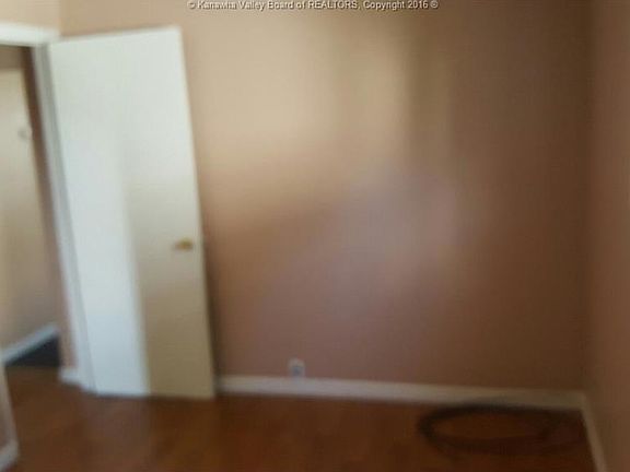 4th image of 3109 5th Ave