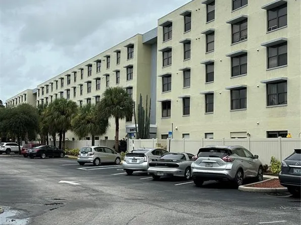 701 S Madison Ave APT 410, Clearwater, FL 33756