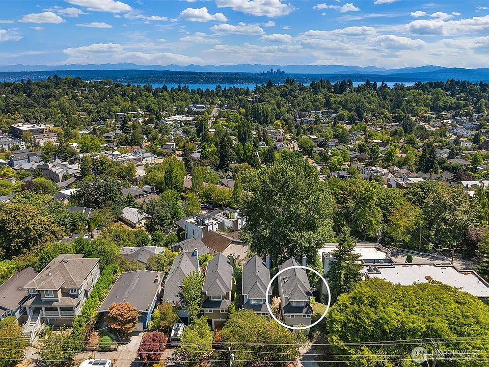 1st image of 314 25th Avenue E