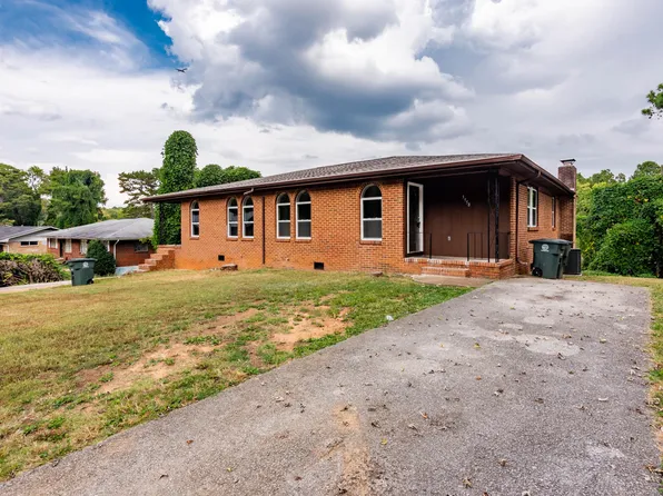 3960 Arbor Place Ln, Chattanooga, TN 37416